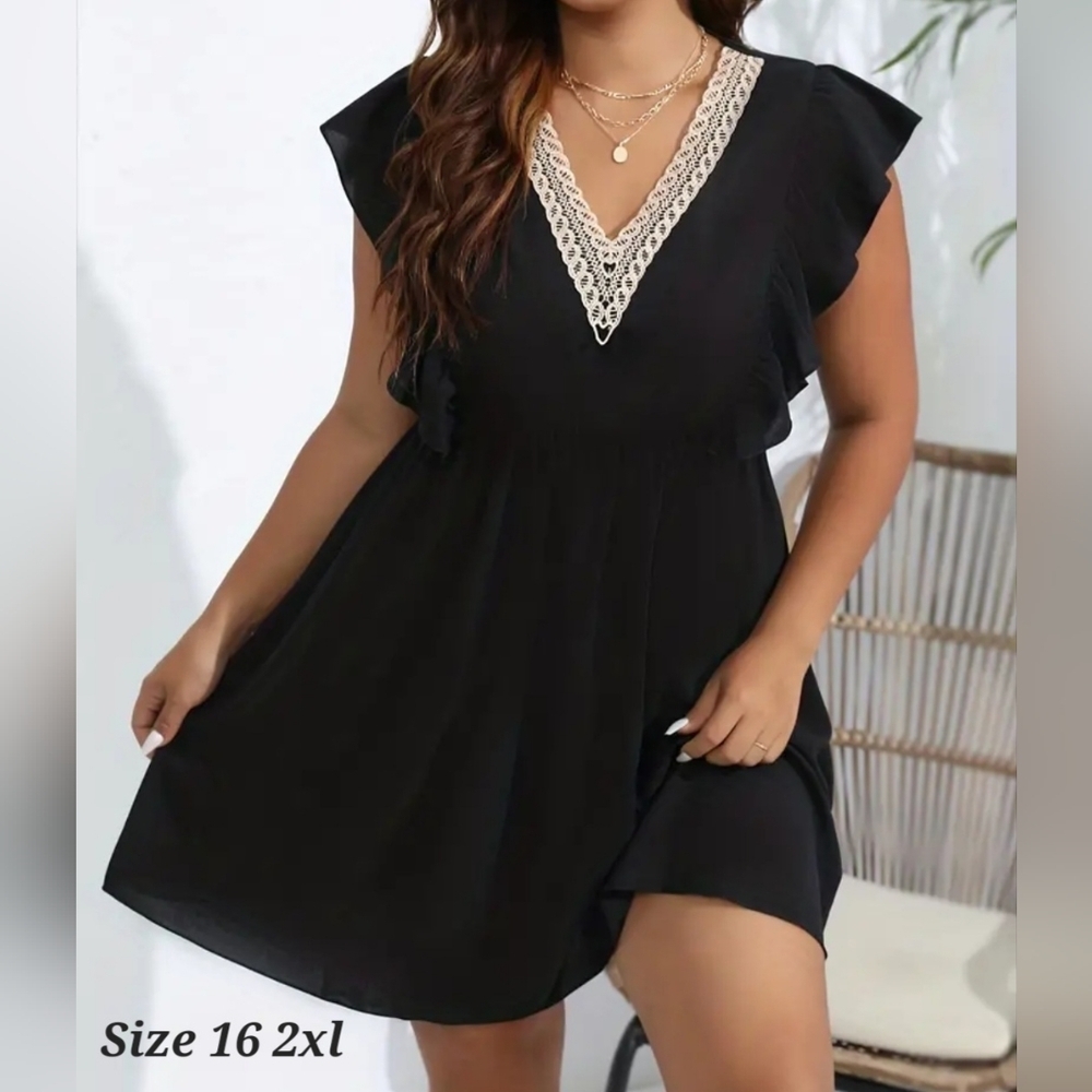 Black Dress w Accented V neck 16 2xl
